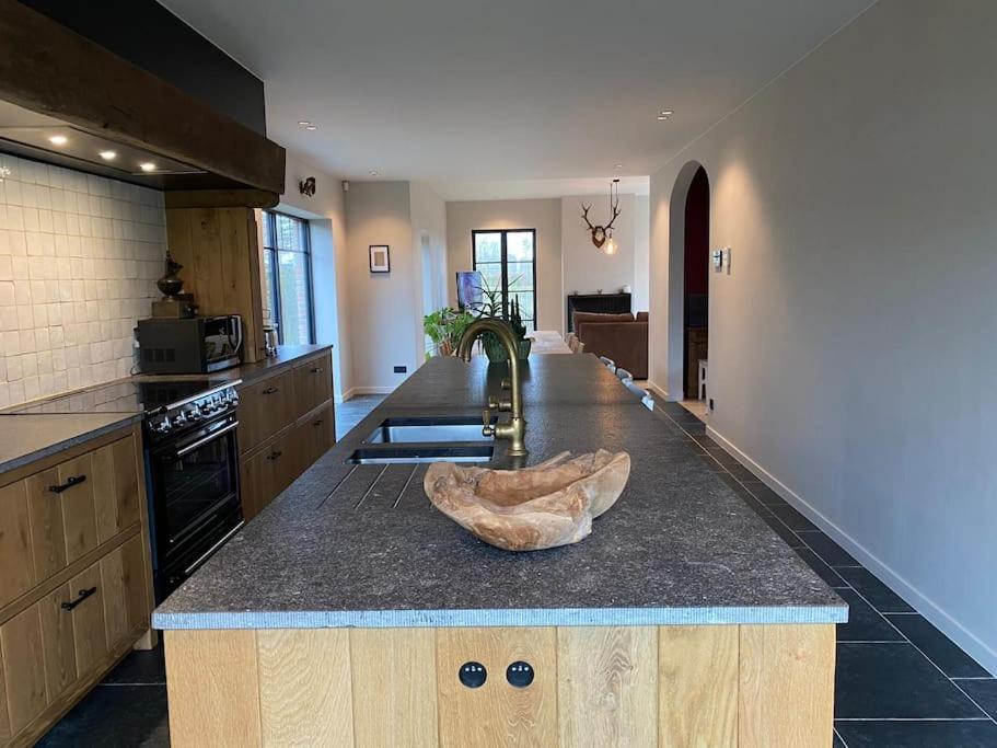 Vakantiehuis The Nuthouse Roeselare Zewnętrze zdjęcie